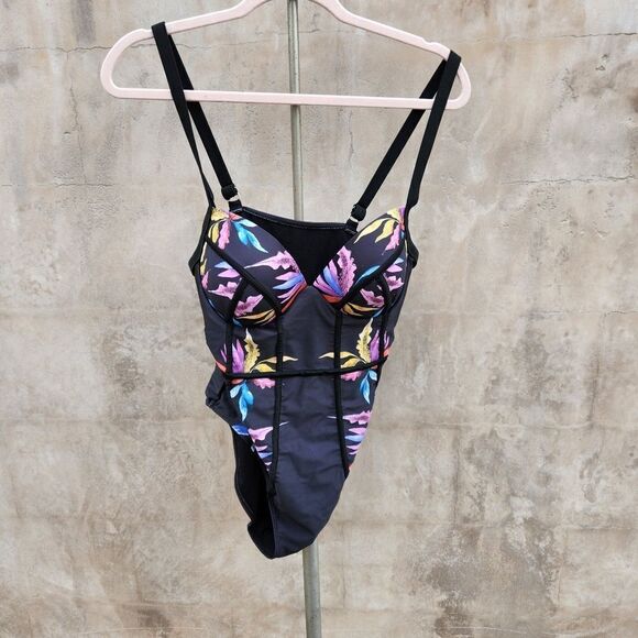 Corset style swim suit one piece - Picture 1 of 6